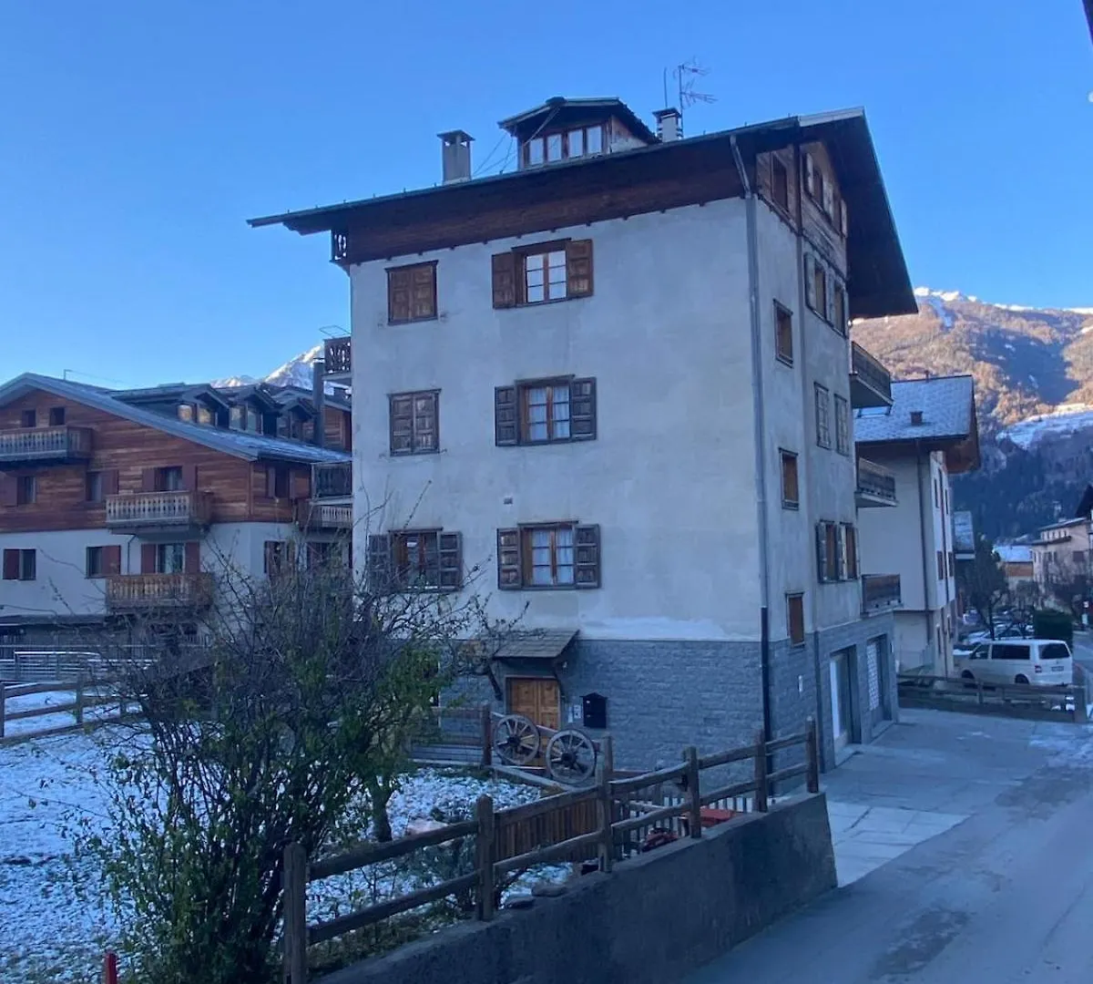 Mansarda Zona Funivie Bormio Apartment