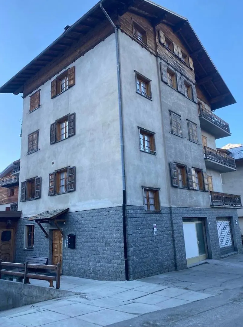 Mansarda Zona Funivie Bormio Apartment